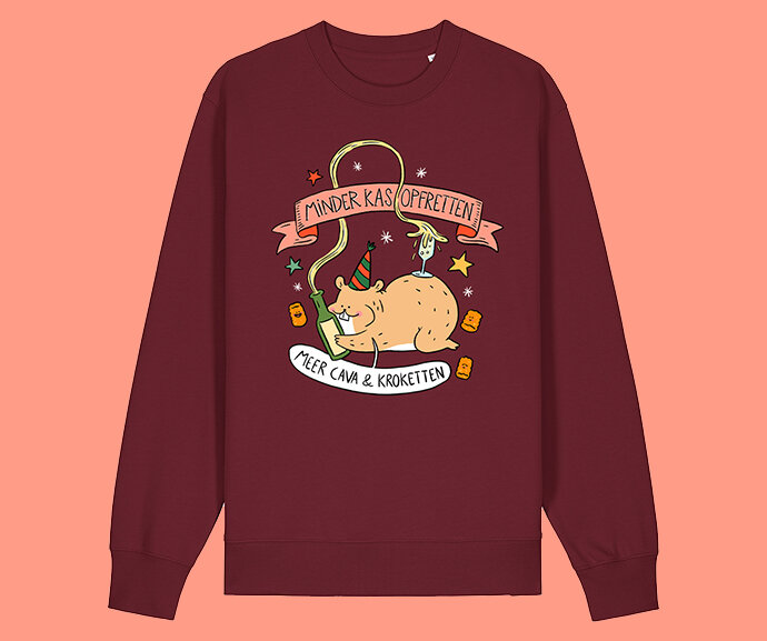 Niet Nu Laura - Burgundy 'Minder Kas opfretten' Unisex Sweater Niet Nu Laura - Burgundy 'Minder Kas opfretten' Unisex Sweater